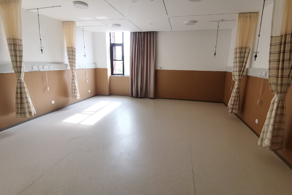 醫(yī)院同質(zhì)透心pvc地板