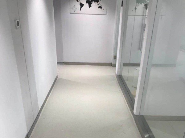 PVC flooring roll